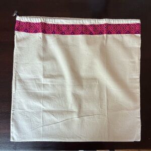 NWOT Tory Burch dust cover